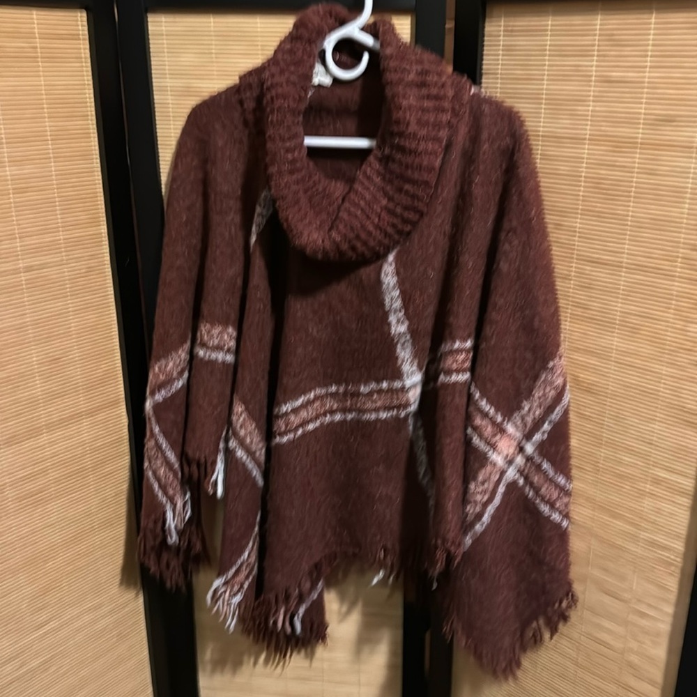 World‎ market sweater poncho women’s turtleneck